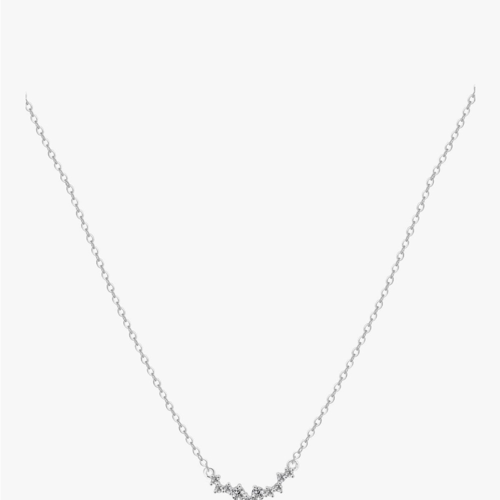 Elegant Silver Necklace